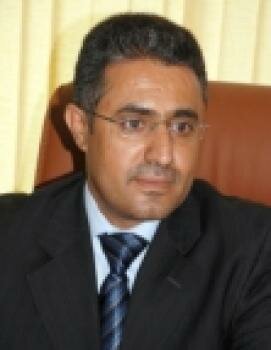نقابة الصحفيين اليمنيين تطالب الداخلية بالقيام بمسئوليتها في حماية الزميل الهروجي