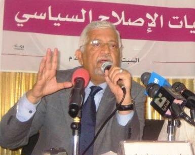 ياسين سعيد نعمان: لابد من توحيد قوات الأمن والجيش تحت قيادة وزارتي الدفاع والداخلية قبل الدخول في الحوار الوطني